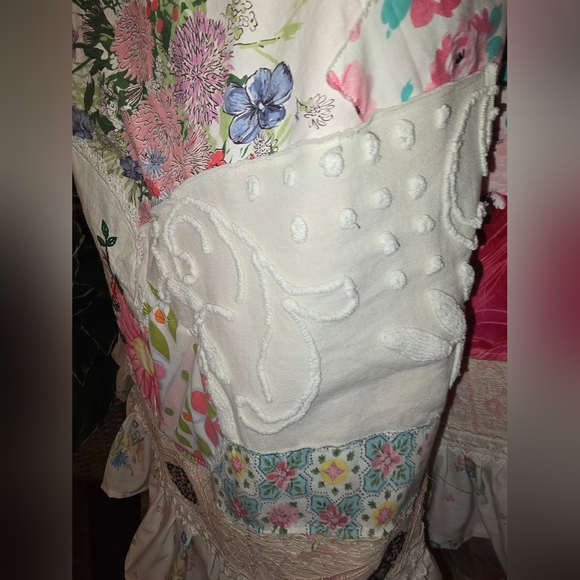 Floral Patchwork Dress with Lace Details - Picture 8 of 16